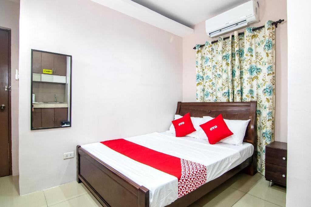 Oyo 766 Ichehan Apartments Manilla Buitenkant foto