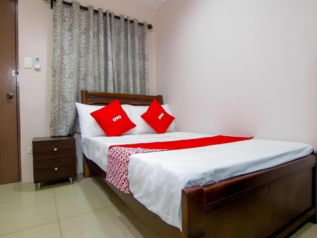 Oyo 766 Ichehan Apartments Manilla Buitenkant foto